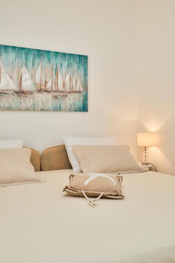 Studio Dolores-Apartment By The Sea Maranovići Esterno foto